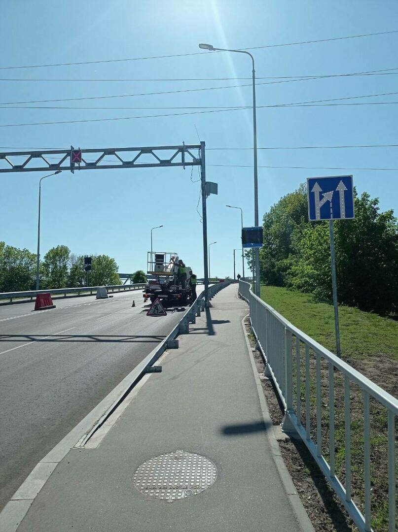 Перед мостом на Суворова началось тестирование реверсивного светофора  (фото) - Новости Калининграда