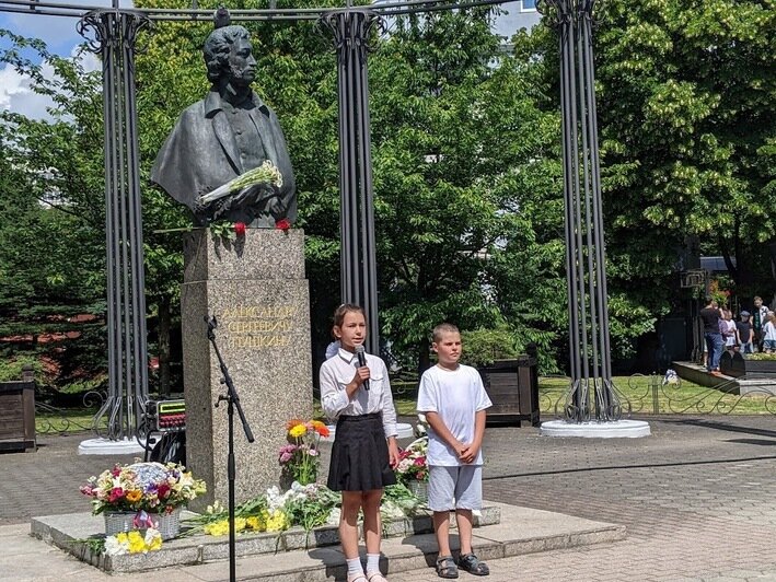 Празднование 225-летия Пушкина в Калининграде | Фото: Екатерина Сокольцева / «Клопс»