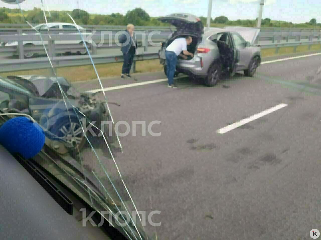 На Приморском кольце после поворота на Храброво произошла авария с фурой и  микроавтобусом (фото) - Новости Калининграда