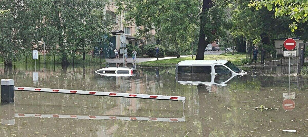 Калининград ливень видео