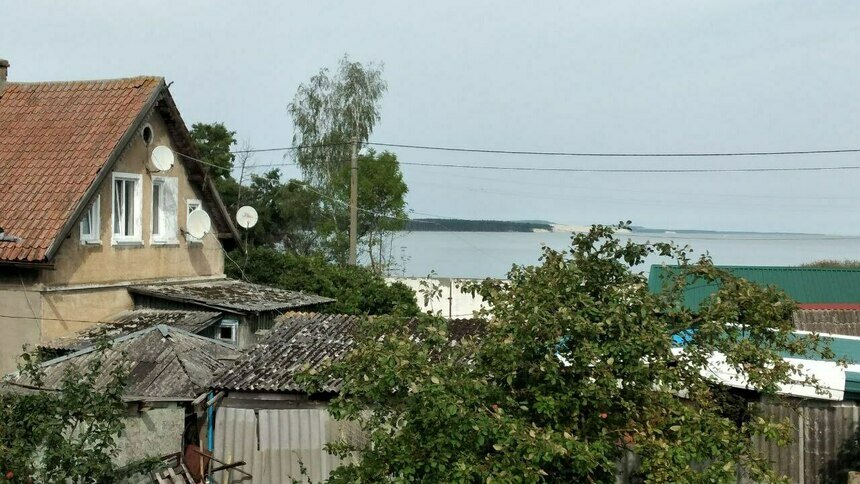 Посёлок Рыбачий, берег, где планируется стройка | Фото: «Клопс»