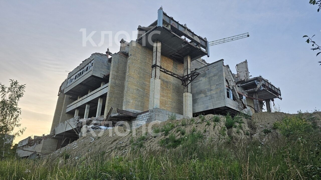 Посетил его в последний раз»: калининградец заснял Дом Советов со  строительной площадки - Новости Калининграда