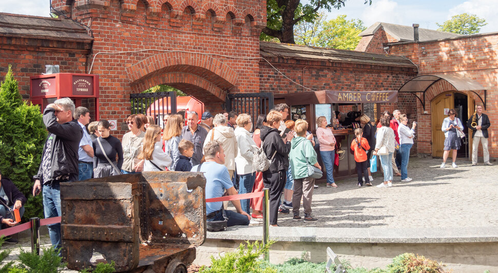 Любителей солнечного камня ждут 21 июля на День янтаря у Музея янтаря - Новости Калининграда