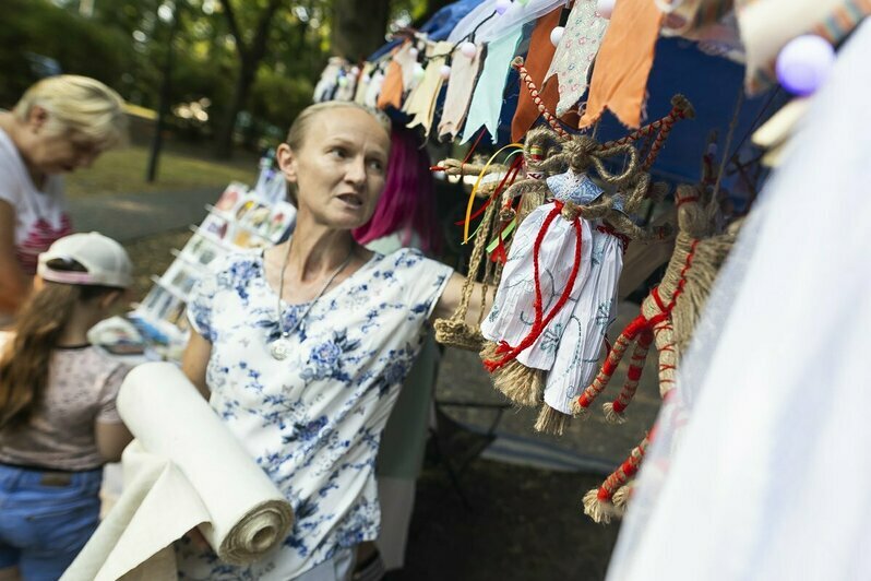 «Когда-то мы не знали слово хумус»: в Королевском парке стартовал юбилейный Kaliningrad Street Food (фоторепортаж) - Новости Калининграда | Фото: Александр Подгорчук / «Клопс»