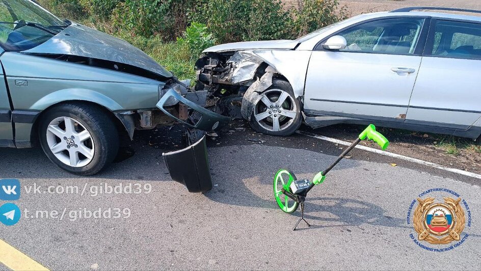 Поцелуй двух «немцев»: в Нестеровском районе 19-летний водитель неудачно выбрал момент для обгона  - Новости Калининграда | Фото: ГАИ Калининградской области 