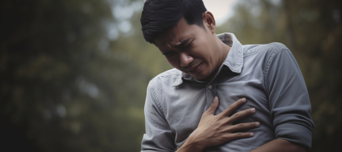 Не только боль в груди: доктор перечислил нетипичные симптомы болезней сердца 