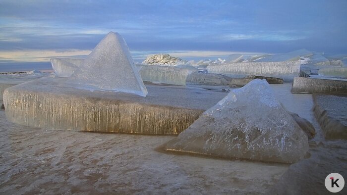 Льдины на побережье Куршском заливе | Фото прислал Михаил Хромов 