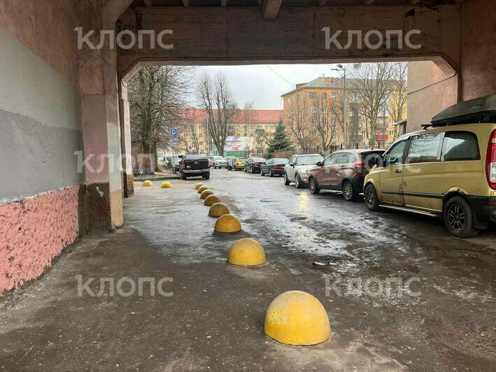 В центре Калининграда закрывают ещё одну популярную среди водителей парковку (фото, карта) - Новости Калининграда | Фото: «Клопс»
