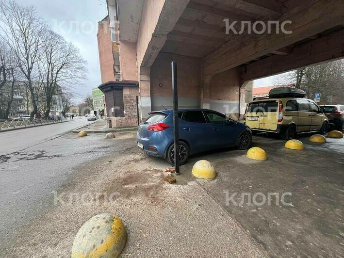 В центре Калининграда закрывают ещё одну популярную среди водителей парковку (фото, карта) - Новости Калининграда | Фото: «Клопс»