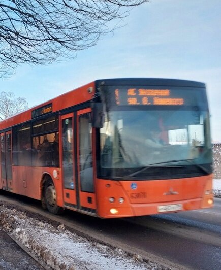 Сам себе контролёр: автобусы «Калининград-ГорТранса» не соблюдают расписание, на линии появился рваный трамвай (фото) - Новости Калининграда