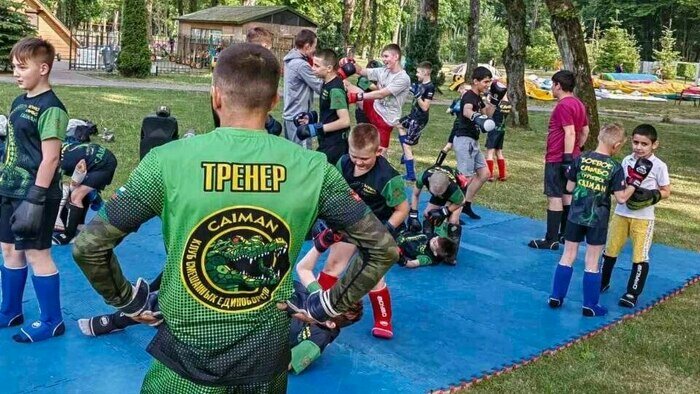 фотосессия в арбузах дети. Hot для детей. фотосессия с арбузом. модные детские купальники. детские булочки.