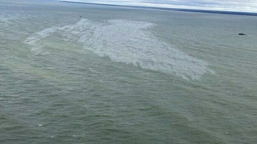 Нефтяное пятно длиной 9 км дрейфует из Литвы в сторону Куршской косы - Новости Калининграда | Фото: пресс-служба ВМС Литвы