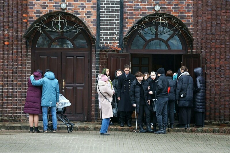 Смерть Навального* и ЧП в Большаковской школе: 9 событий, которые обсуждали на неделе    - Новости Калининграда | Фото: Александр Подгорчук / «Клопс»