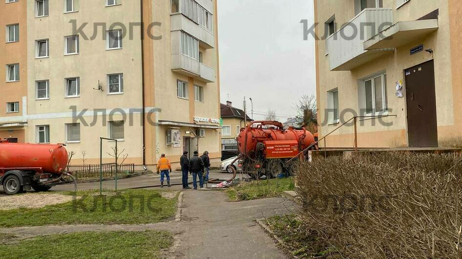Аварийные работы на ул. Загородной и Ленина в Гурьевске  | Фото: очевидец 