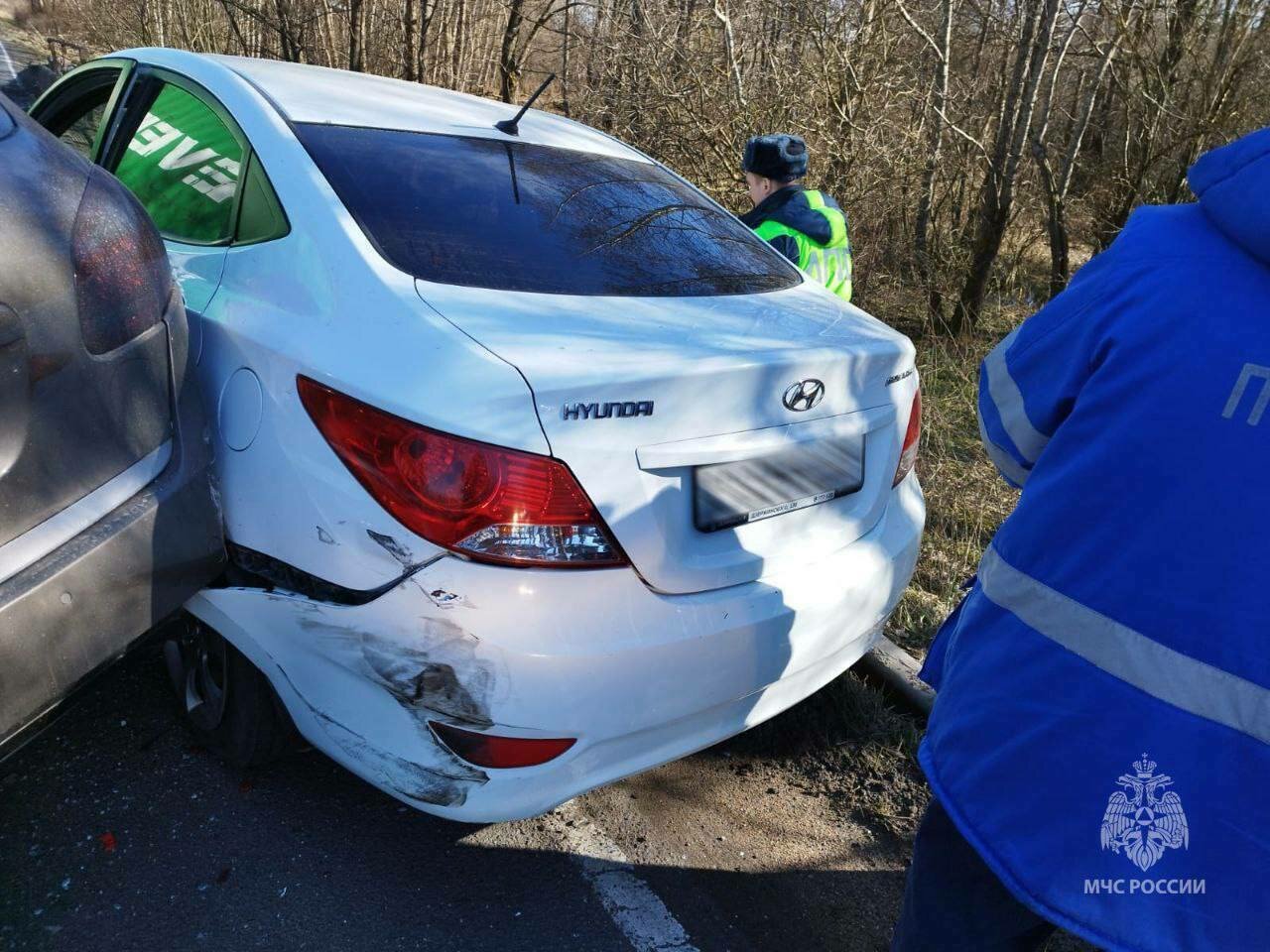 Водитель «Ауди» попал под страшный удар фуры на трассе на Балтийск