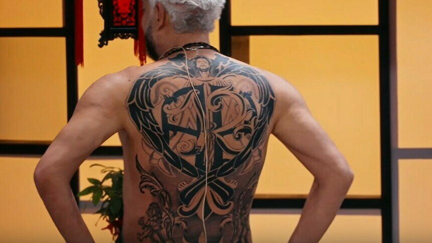 Киркоров набил татуировку на всю спину и сравнил себя с тинейджером (фото) - Новости Калининграда | Кадр из эфира
