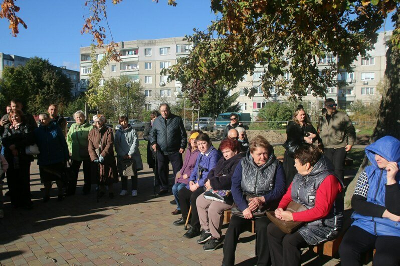 Сохранить чистый воздух: жители микрорайона Космодемьянского провели митинг против ухудшения экологии (фото) - Новости Калининграда | Фото: «Клопс»