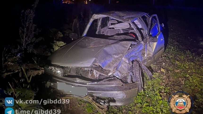 Следователи возбудили дело после ДТП под Советском, где водителя и пассажира выбросило из салона в поле - Новости Калининграда | УМВД Калининградской области 