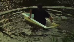 Один из «мореплавателей», пересекавших Нижнее озеро на ванне, оказался будущим тренером по воркауту (видео)