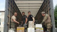 Жители Багратионовского района собрали гуманитарную помощь для бойцов СВО  