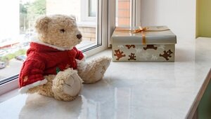 О чём дизайнеры чаще всего молчат: подоконник — это не просто доска у окна