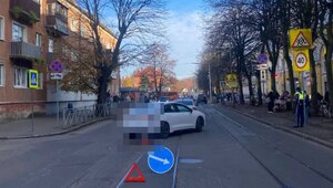 На Киевской водитель легковушки сбил пенсионера, пострадавшего увезли в больницу 