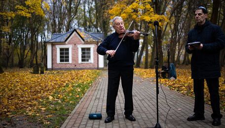 Только милосердие к мёртвым — истинное: еврейское кладбище в Калининграде отметило 150-летний юбилей (фоторепортаж)