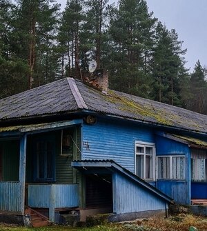 Экскурсовод показал заброшенную турбазу на берегу Виштынца, чей хозяин не пережил 90-е (фото) 
