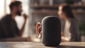 В Роскачестве рекомендовали избегать крамольных разговоров возле умных колонок, чтобы те не подслушивали