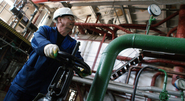 «Переночевали с грелками»: несколько домов в Балтийске после аварии остаются без отопления