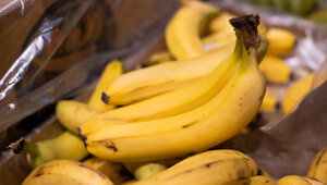 Гастроэнтеролог объяснил, кому и почему нельзя есть зелёные бананы