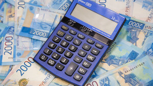 Приставы арестом счетов напомнили забывчивому калининградцу о необходимости заплатить 800 тыс. рублей по налогам