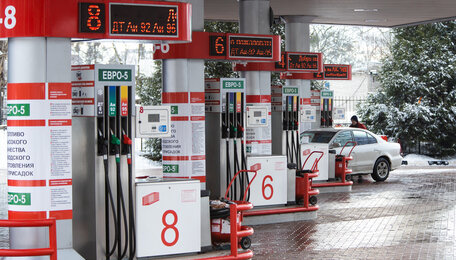 Сюрприз на заправке: в Калининграде дешевеет один вид топлива