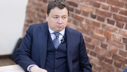 Почему калининградцы вынуждены летать за 30 тысяч рублей: сенатор — о билетах, туристах и очередях у касс