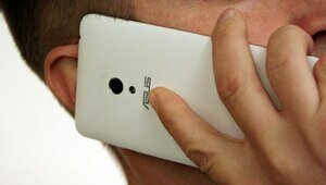 Бывший муж Долиной грубо обругал журналистов, которые поинтересовались судьбой скандальной квартиры