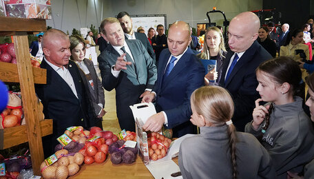 Губернатор Беспрозванных за год выделил калининградским овощеводам почти в 2,5 раза больше субсидий из бюджета