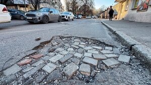 В Калининграде начали ремонт улицы Галицкого, брусчатку решили не трогать