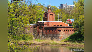 Проект ремонта Аусфальских ворот у памятника 1200 гвардейцам одобрили эксперты