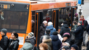 Чтобы не замёрзнуть на остановке: как будет ходить общественный транспорт в Калининграде на новогодние праздники