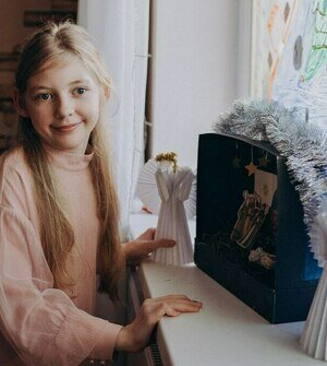 Протянули руку помощи: восемь историй калининградцев, которым помогли в самые трудные минуты 2025 года  