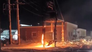 Новый год — без света, отопления и воды: в посёлке под Калининградом сгорела электроподстанция (обновлено)  