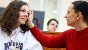 Калининградка Диана Нагиева, сбитая два года назад таксистом на Ленпроспекте, решила помогать жертвам ДТП  