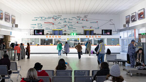 «Сказала, что её зовут Лиля»: на автовокзале Калининграда нашли гулявшую в одиночестве девочку лет пяти