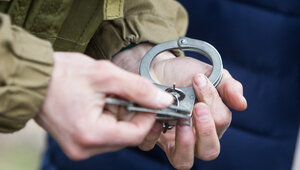 Шестерых жителей Калининградской области подозревают в хищении денег участников СВО