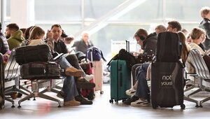 Вернулся из Израиля налегке: побег багажа с роскошными вещами довёл жителя Светлогорска до суда