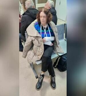 Калининградка приехала в БСМП с ушибом пальца и сломала обе руки, поскользнувшись у больницы (фото, видео)  