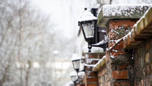 Беспрозванных полюбовался зимним Калининградом и напомнил Дятловой, что снег — это ещё и работа