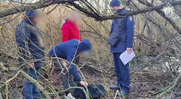 Остывающее тело отчим грел феном: новые подробности о последних часах жизни мальчика из Черняховска      