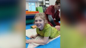 «Титанический труд и молитва»: 12-летняя калининградка с ДЦП, которой помог Егор Крид, сделала первые в жизни шаги (видео)  