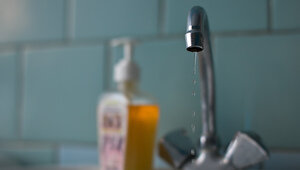 Жителям Балтийска посоветовали запасаться водой из-за аварии на сетях